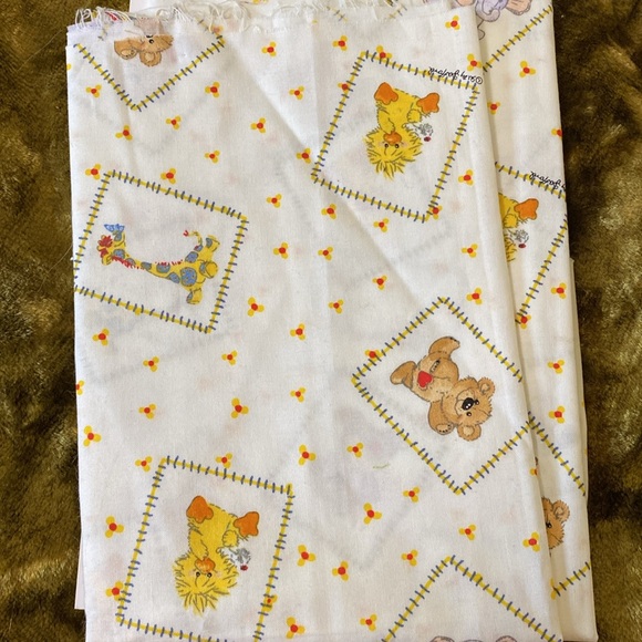 One yard Little Suzy’s Zoo - Picture 3 of 5